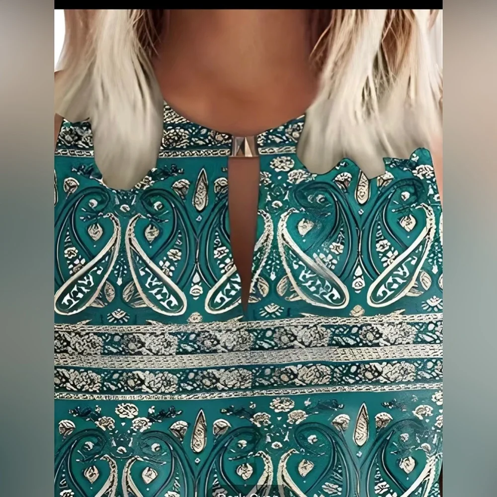 NWT Green Boho Tank Top W/Keyhole - Picture 2 of 3
